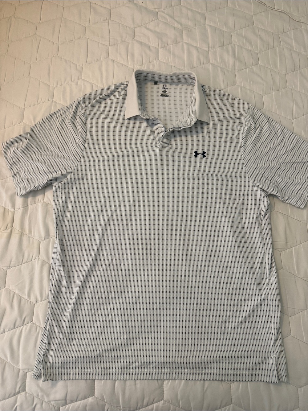 Under Armour Men’s White Polo with Navy Micro-Striped Pattern